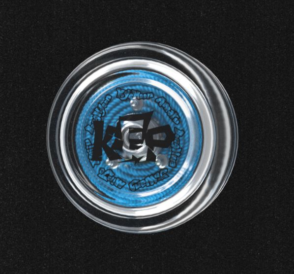 KICKFLIP - YOYO & STICKER SET Nolae